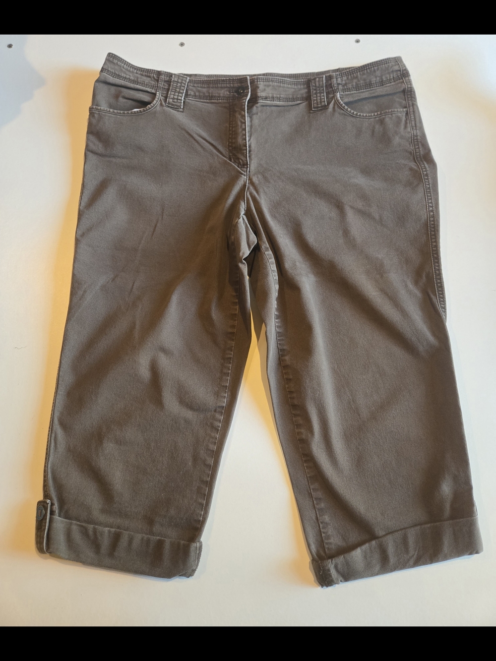 Liz Claiborne Brown Cropped Jeans - Rolled Hem